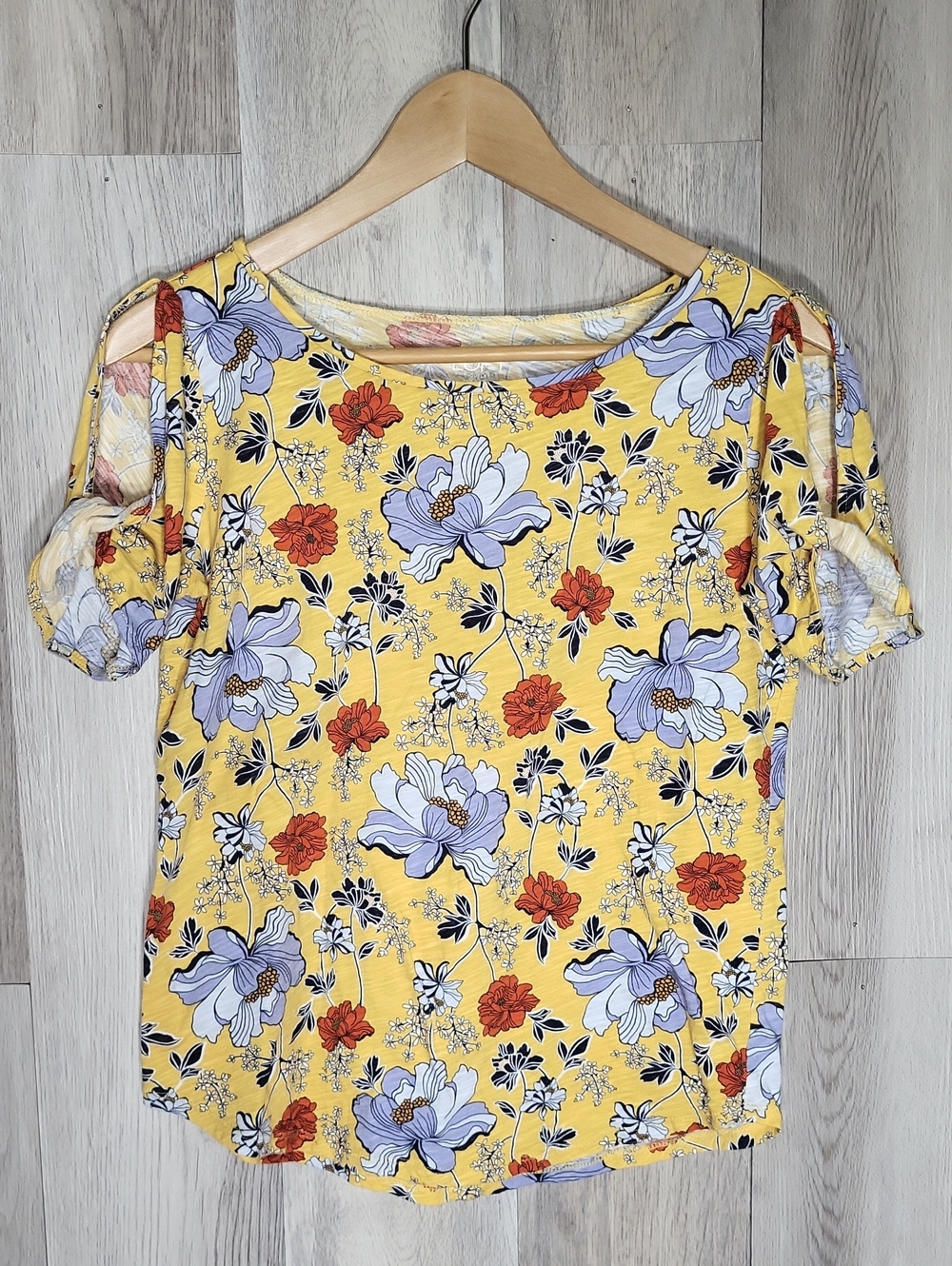 LOFT Outlet Yellow Floral Cold Shoulder Top XS 100% Cotton Short‎ Sleeve